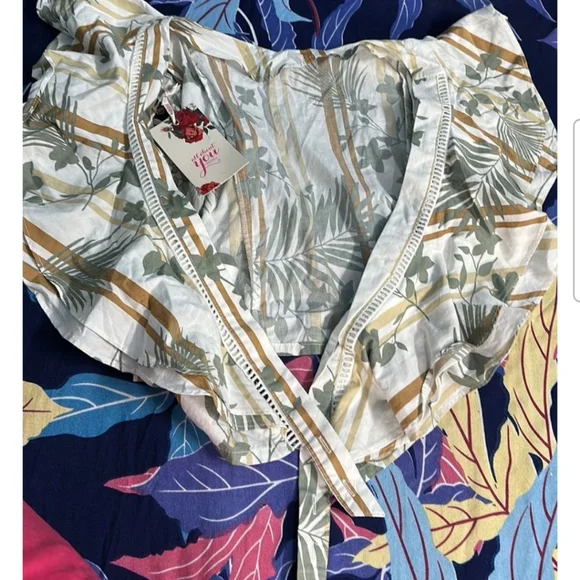 Tie Up White Printed Shrug - Picture 5 of 6